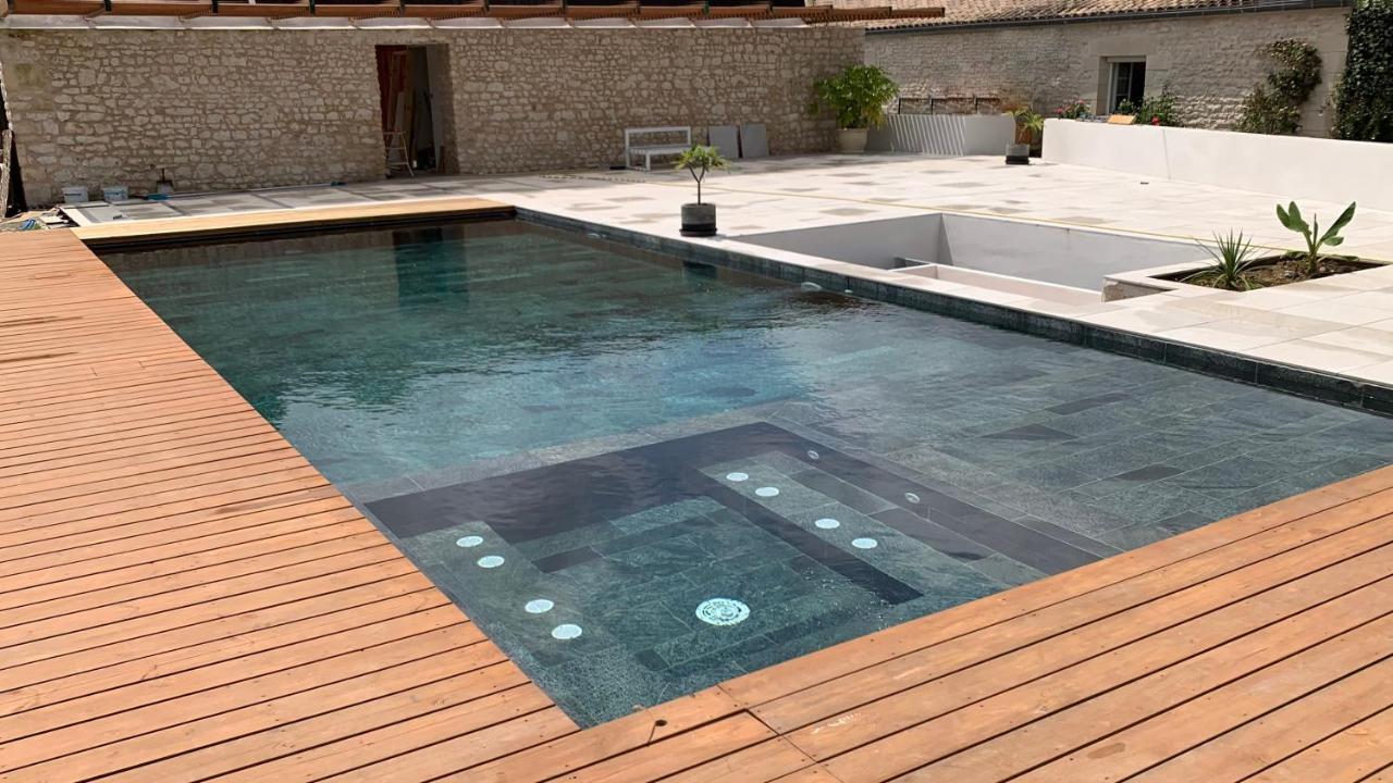 Gite De St Hilaire Soubise Exterior foto